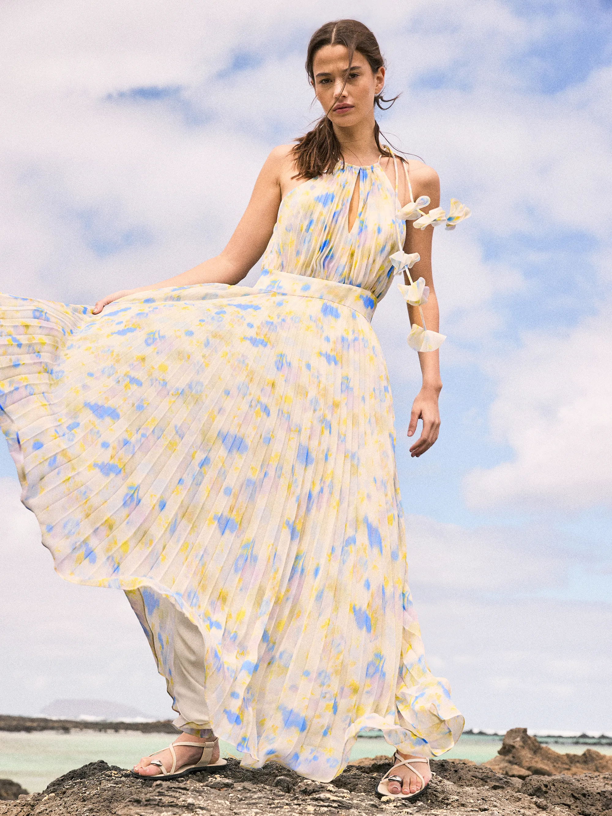 Petite Allegra Watercolour Floral Pleated Maxi Dress - Image 3