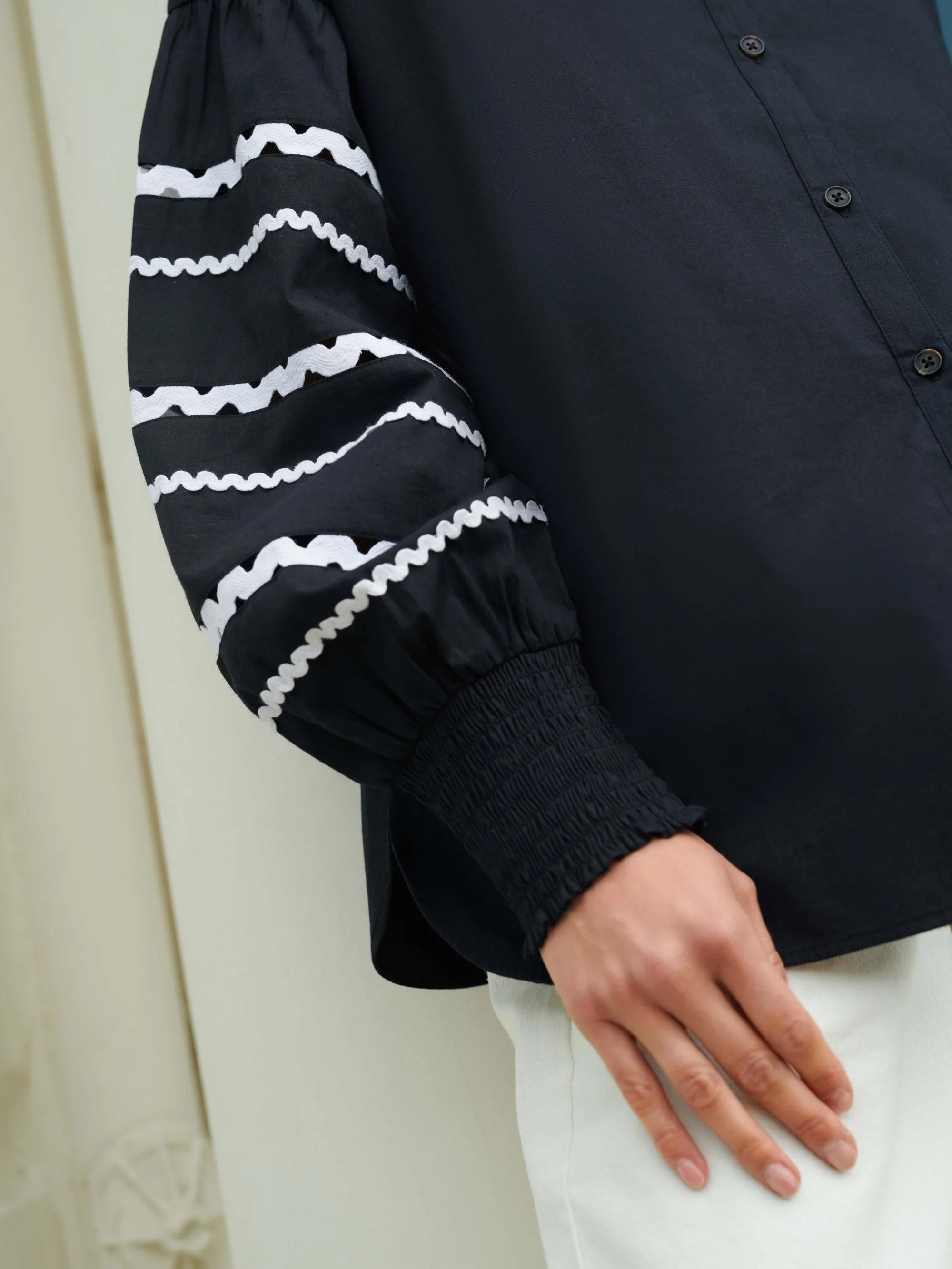 Black Trim Insert Sleeve Shirt - Image 3