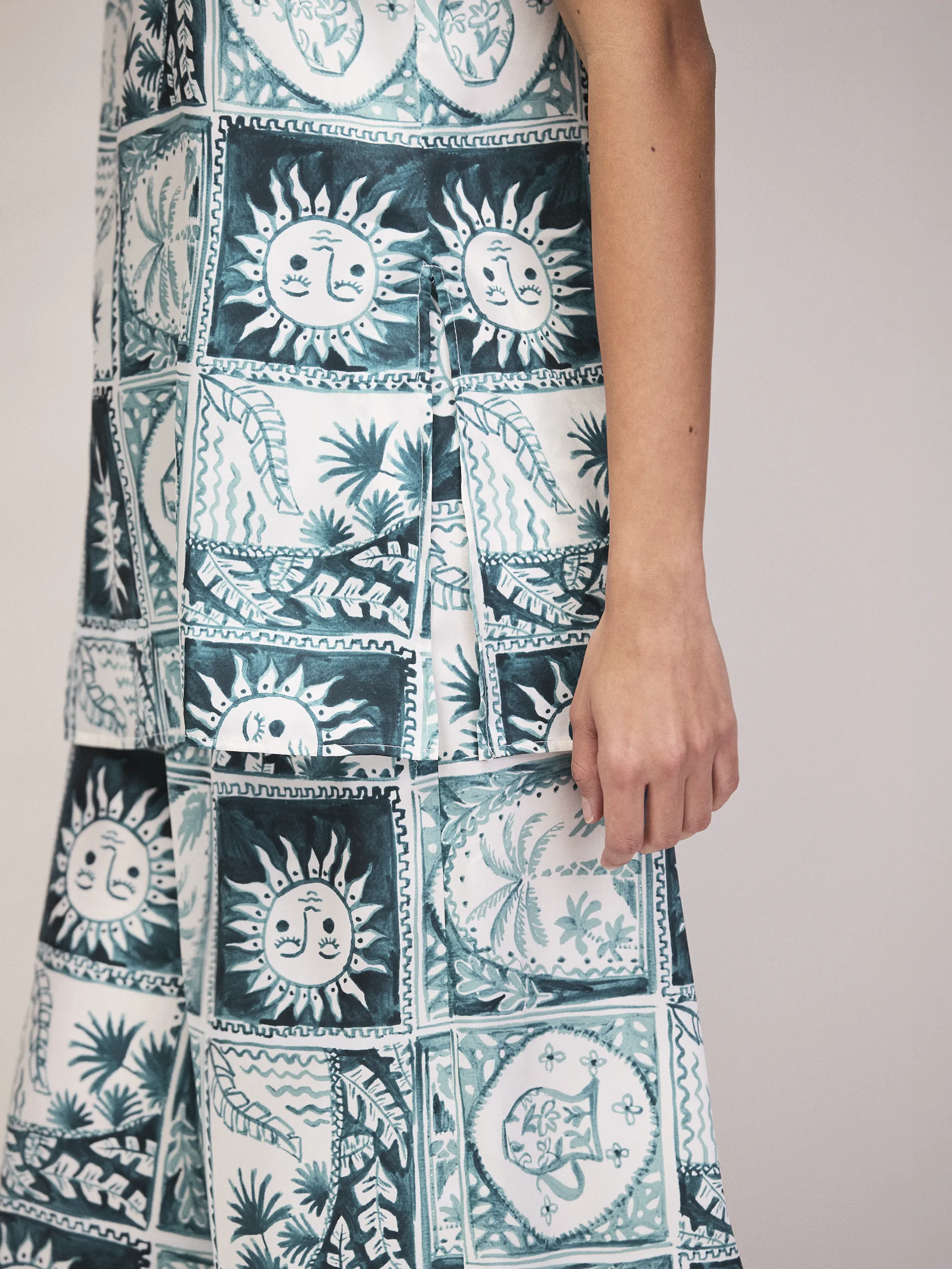 Petite Blue Zodiac Print Long Line Cami - Image 3