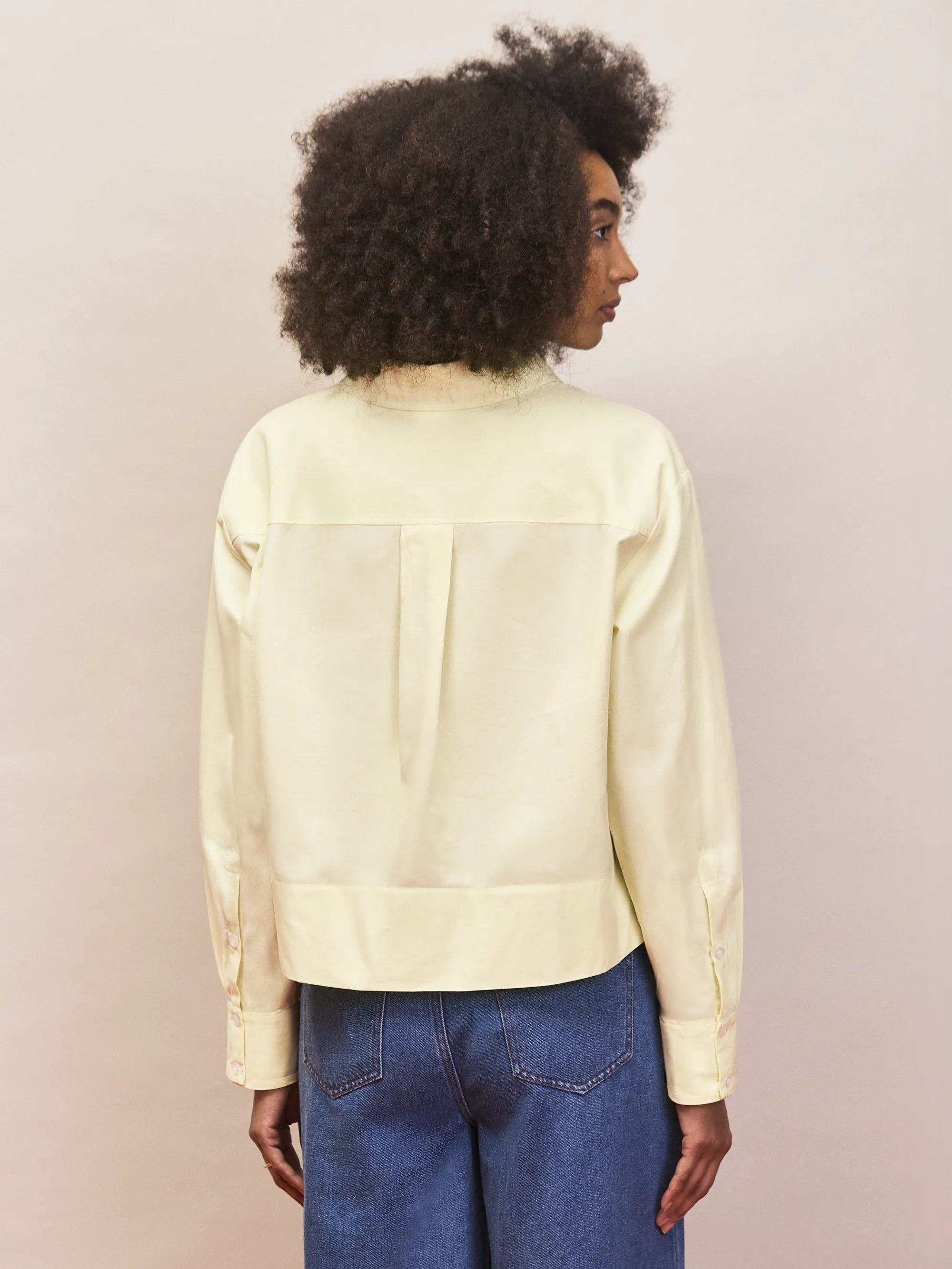 Buttermilk Cotton Poplin Cropped Shirt - Image 4