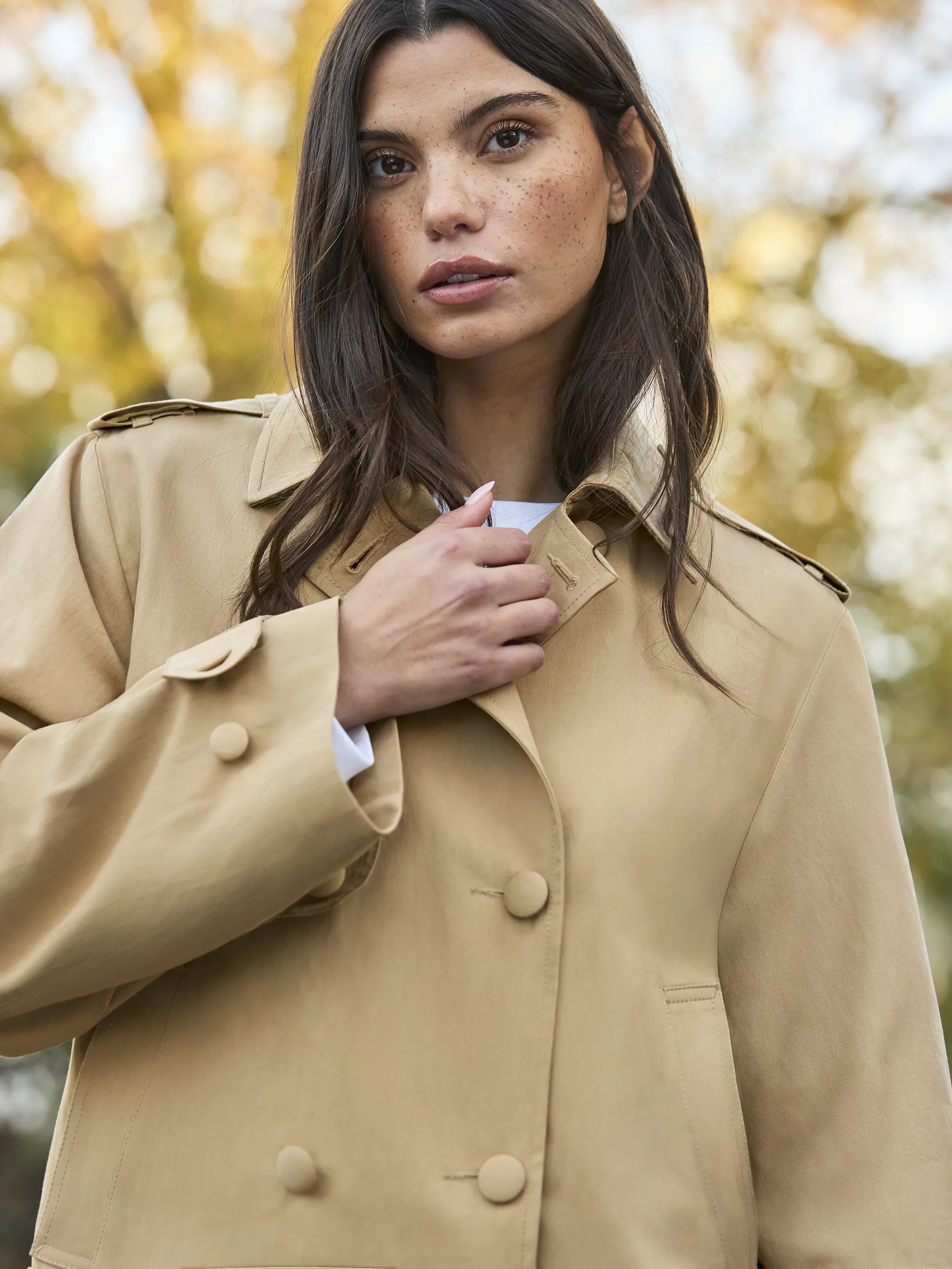 Camel Belted Cropped Trench Jacket - Image 4