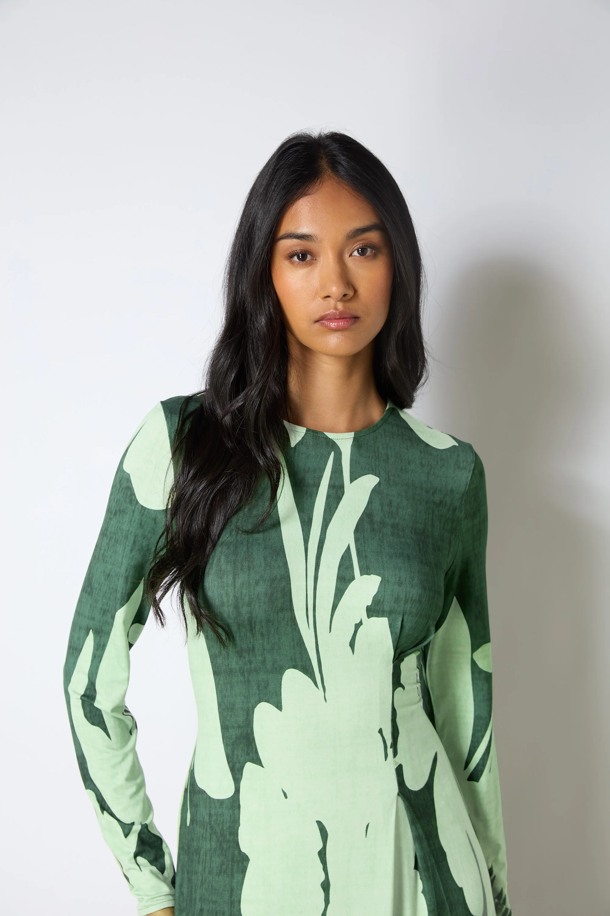 Green Floral Print Jersey Ruched Front Dress - Image 4