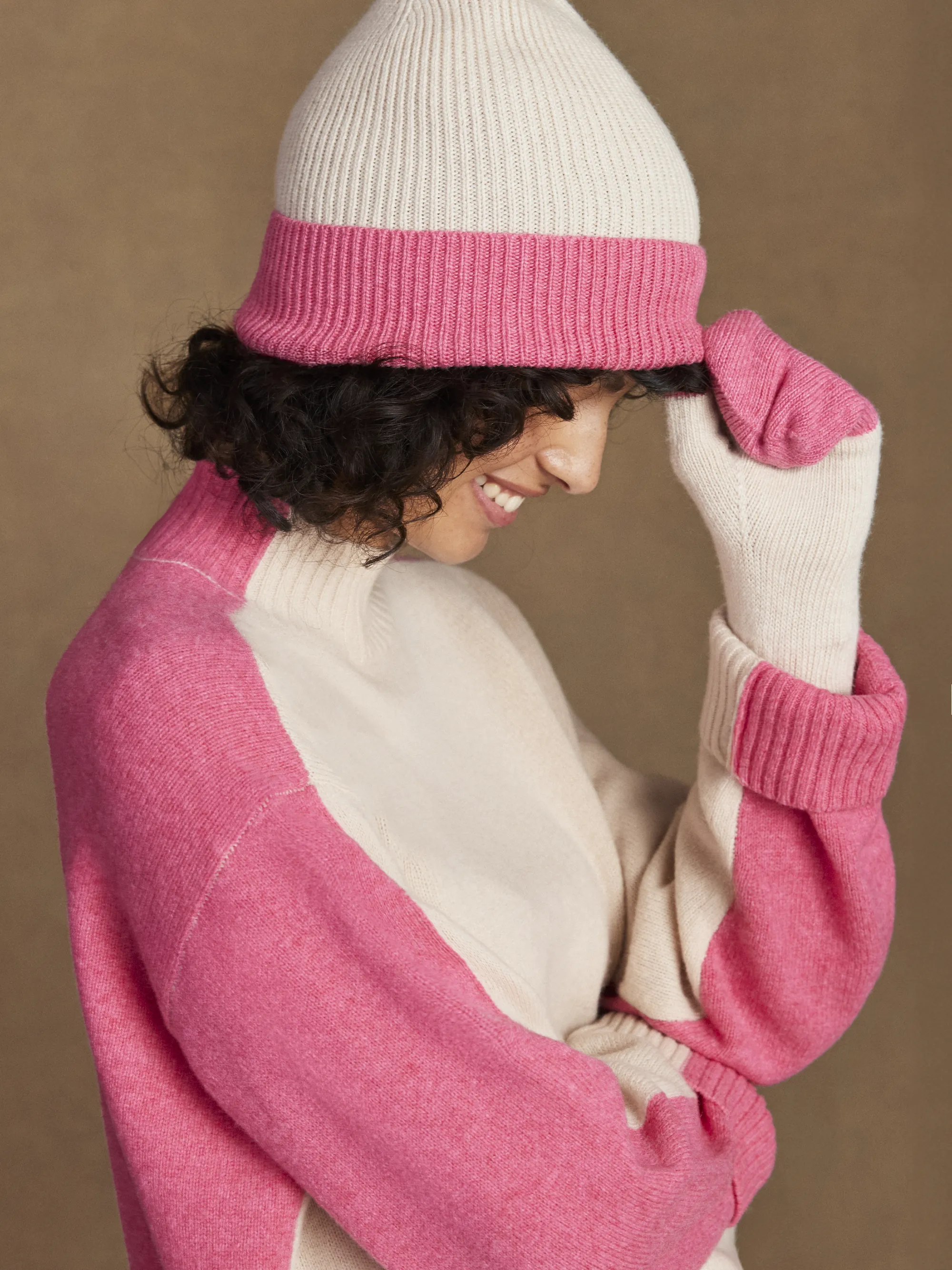 Pink Colour Block Beanie With Cashmere - Image 3