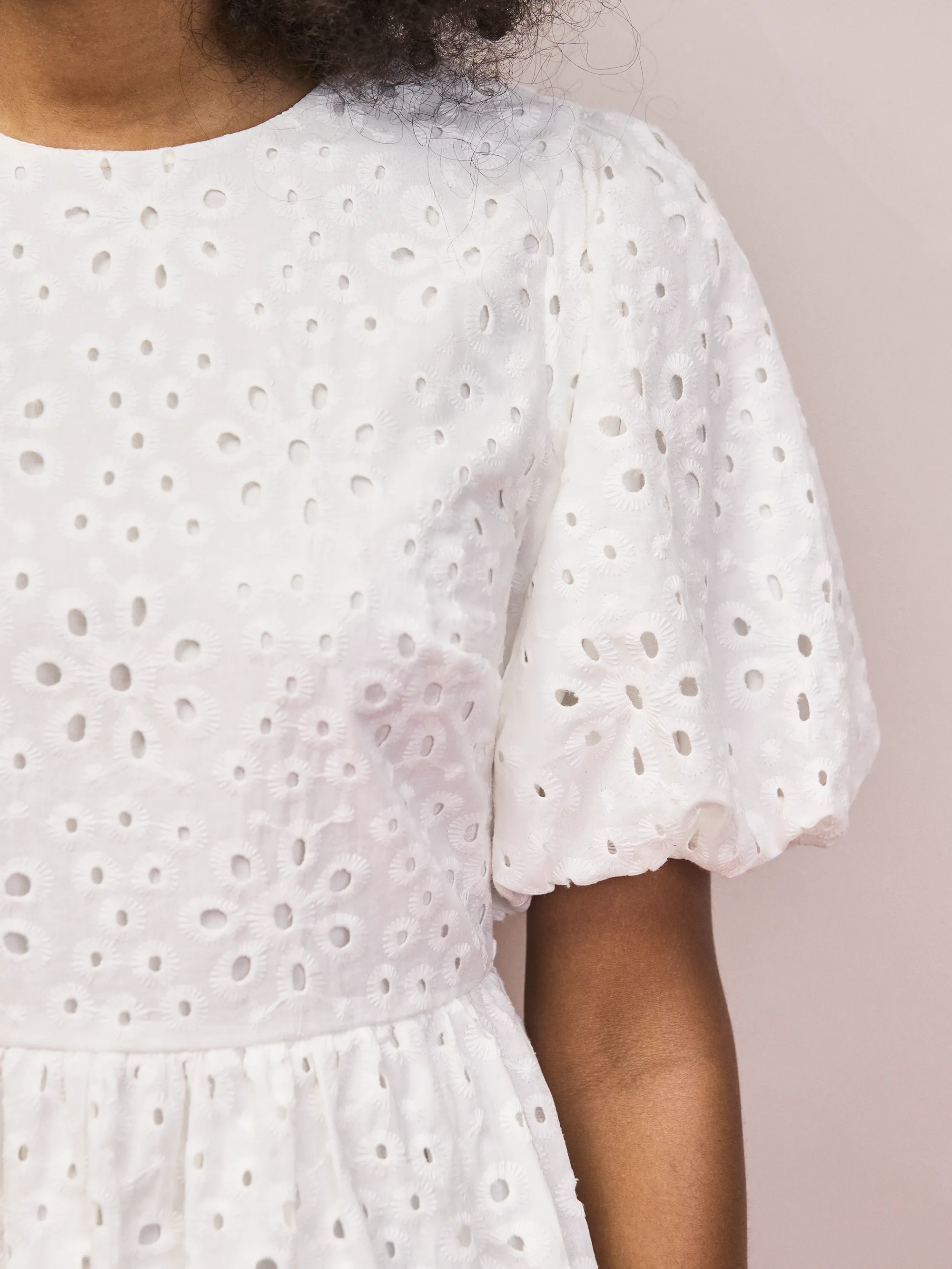 White Broderie Anglaise Cotton Gathered-Sleeve Top - Image 4